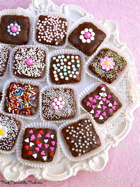 Pink Piccadilly Pastries: Brownie Bites for Valentine's Day