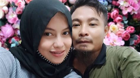 9 Potret Terbaru Istri Zul Zivilia Tetap Bertahan Meski Suami