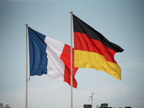 La France et l Allemagne veulent renforcer les capacités de défense