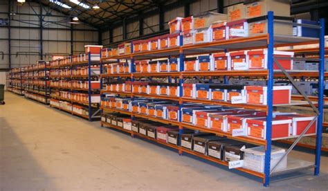 LONG SPAN SHELVING INSTALLATION - Racking System