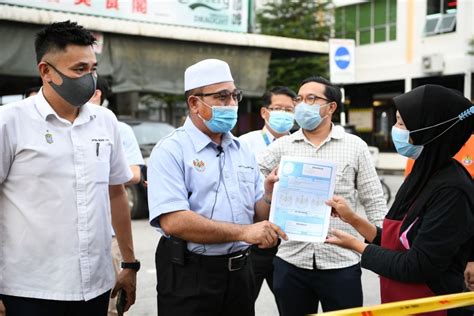 Penjaja Penempatan Semula Taman Nibong Tebal Jaya Terima Lesen