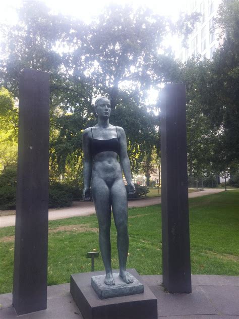 Someone Put A Top On This Naked Statue R Mildlyinteresting Mildly