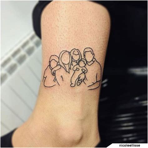 Tatuaje Familia Minimalista Kulturaupice