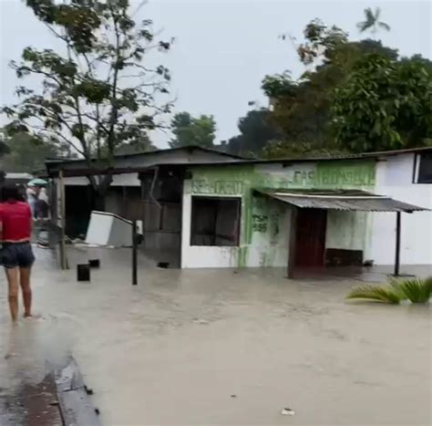 Chuva causa alagamentos e desabamentos neste sábado em Manaus