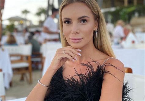 G Adkie Bikini Odchodzi Do Lamusa Gwiazdy Promuj Inny Model