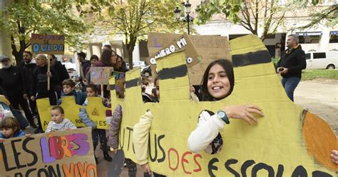 Las Familias De Caneto Se Concentrar N Ante La Aljafer A Para Que Se