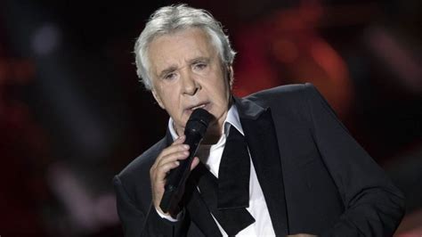 Michel Sardou ses deux fils en froid Romain fait de tristes révélations