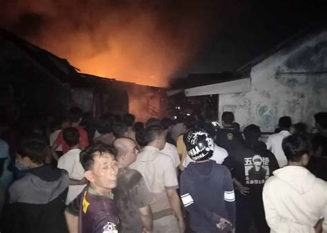 Sehari Tiga Kebakaran Damkar Kabupaten Tangerang Kewalahan