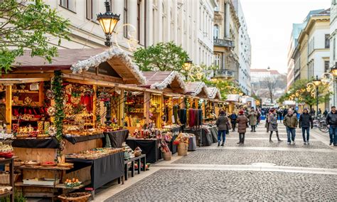 Christmas Markets Budapest 2024 - Berte Melonie