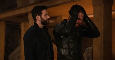 ‘Arrow’: Stephen Amell Reveals First Look At Colin Donnell In Final ...