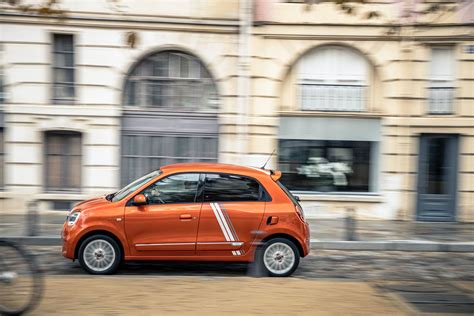 2021 Renault Twingo Electric Detailed, Offers Longer Range Than ...