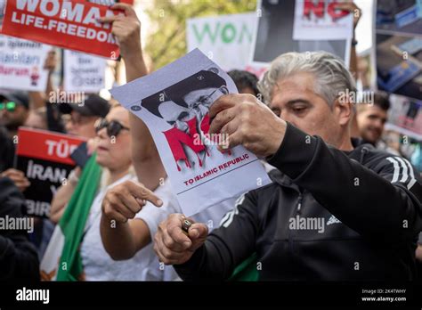 Octobre Des Citoyens Iraniens Vivant En Turquie Ont Protest