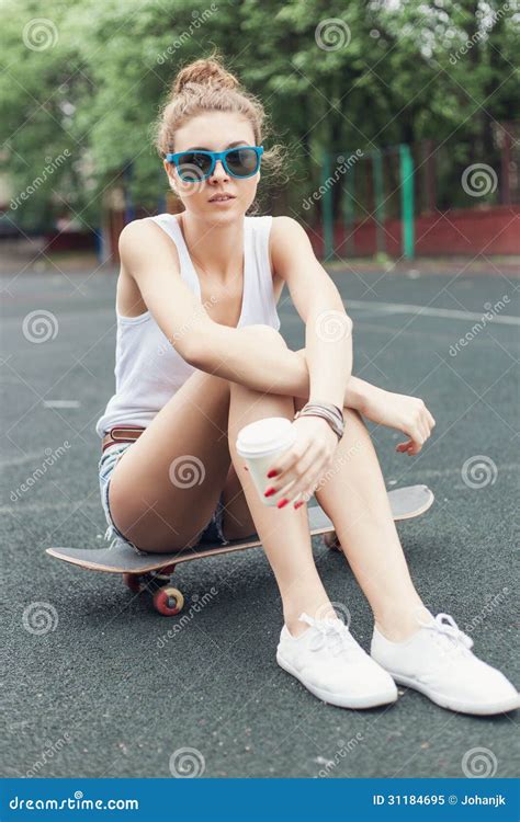 Girl With A Skateboard Stock Image Image Of Beautiful 31184695