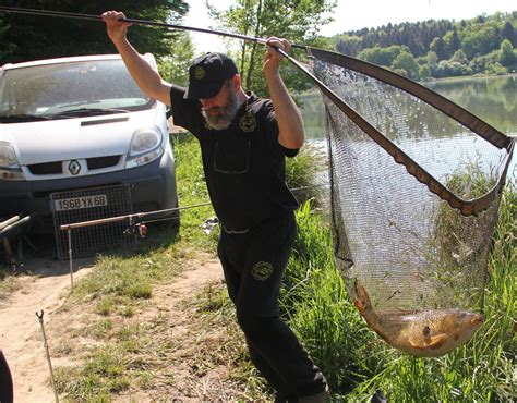 Marville Le Brochet De Lothain Va Organiser Un Concours De Pêche