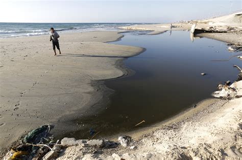 Gaza beaches to close due to pollution | Middle East Eye