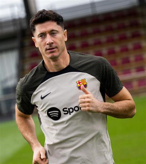 Robert Lewandowski Está Sem Clima Para Continuar No Barcelona