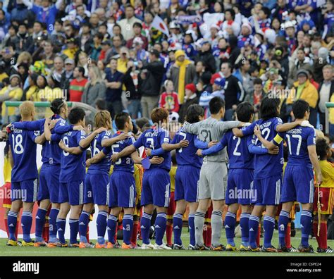 Japan sing the national anthem before a World Cup second-round match ...