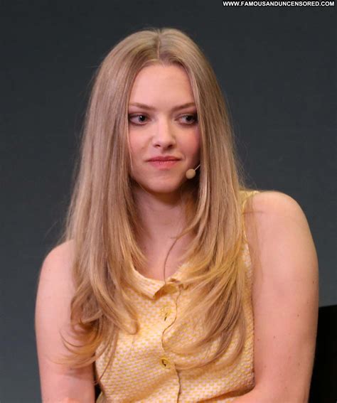 Amanda Seyfried Celebrity Candids Straight Posing Hot High