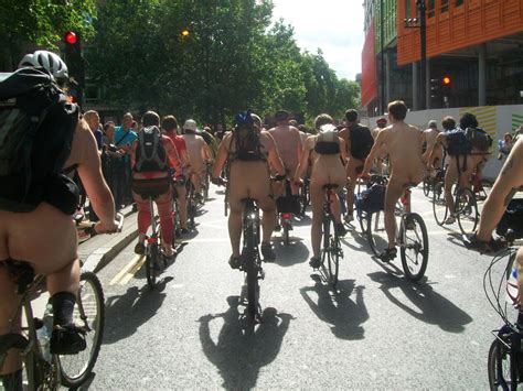 Nancy La Pr Fecture Interdit Une Manifestation De Cyclistes Nus Place