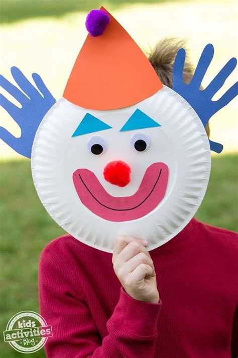 This Paper Plate Clown Is A Cute And Easy Craft For Circus Themed