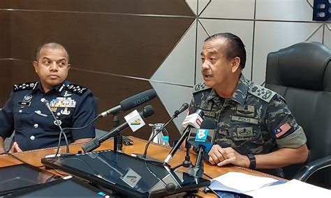 Sanusi Ditahan Awal Pagi Lepas Semua Panggilan Polis Kena Reject