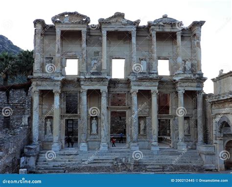 Biblioteca De Celsus En Ephesus Turkey Imagen Editorial Imagen De