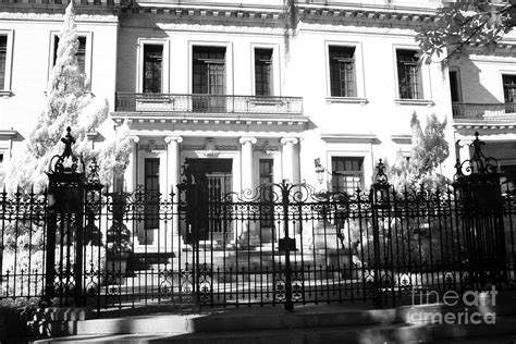 Savannah Georgia Historical District Homes - Southern Mansions Architecture Photograph by Kathy ...