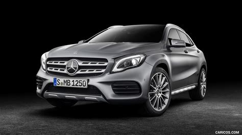 2018 Mercedes Benz Gla 250 4matic Amg Line Front Three Quarter Caricos