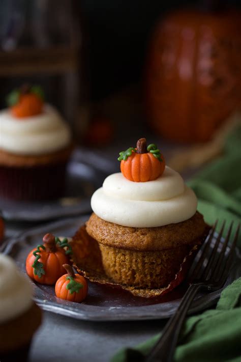 Pumpkin Cupcakes with Cream Cheese Frosting - Cooking Classy