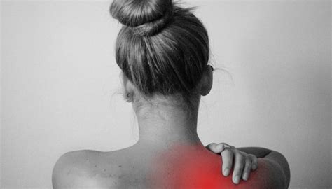 Whats Causing My Shoulder Blade Pain Optistart Chiropractic