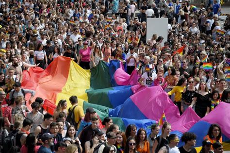 Gay Pride 2019 Marche Des Fiertés à Paris Parcours Et Animations