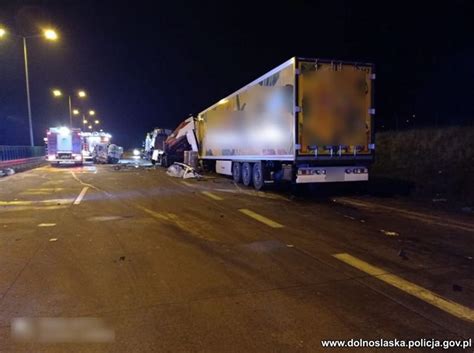 Dwa groźne wypadki na A4 1 ofiara śmiertelna 3 rannych