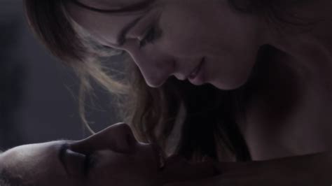 Woman Discovers Lesbian Sexuality After Accident