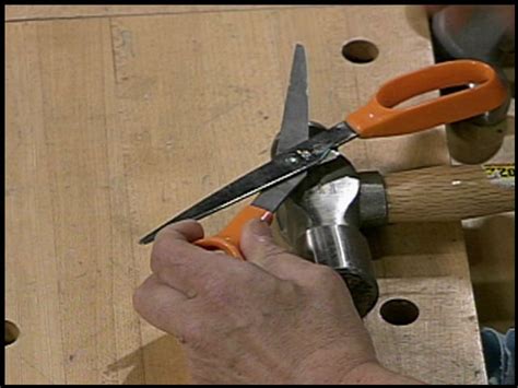 sharpening scissors