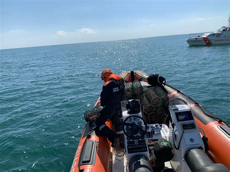 Controlli Sulla Filiera Della Pesca Operazione Complessa Della Guardia