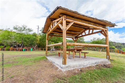 Kiosque de pique nique la Possession île de La Réunion Stock Photo