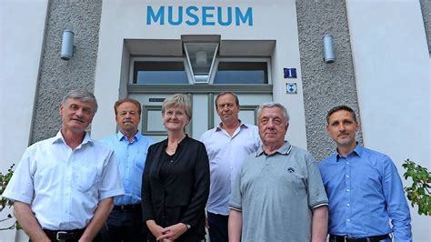 Sechs Sch Nberger B Rgermeister In Der Stadt