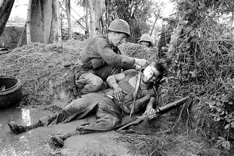 Vietnam War 1967 Us Marine Wounded A Us Marine Corps Flickr