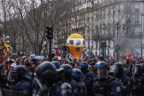 Jornada De Huelgas Y Manifestaciones En Francia