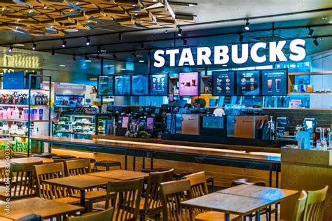 Starbucks coffee shop at Changi Airport in Singapore Stock Photo ...