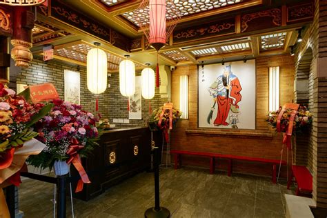 Shoo Loong Kạn Xiaolongkan hot pot is now open in Chicago Eater Chicago