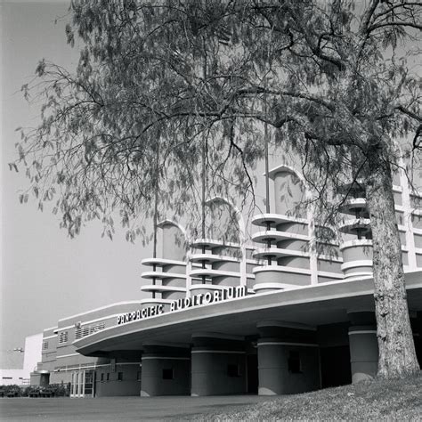 Streamline Moderne The Whimsical Precursor To Mid Century Modern Artofit