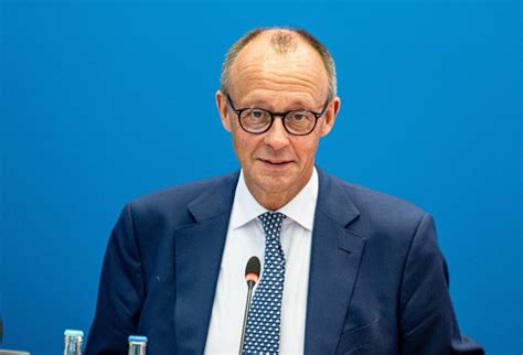 Bilderstrecke zu Friedrich Merz Daniel Günther vertritt in AfD Streit