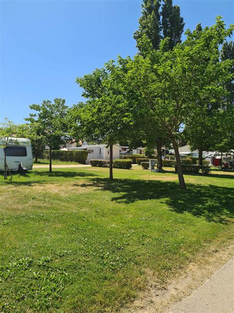 Camping Tharon Plage St Michel Chef Chef La Plaine Sur Mer Le Thar Cor