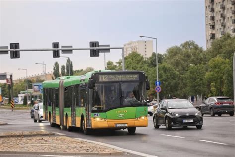 Ztm Pozna Spada Punktualno Miejskich Autobus W Wypada Razy