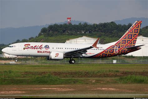 9M LRC Batik Air Malaysia Boeing 737 8 MAX Photo By Azimi Iahra ID