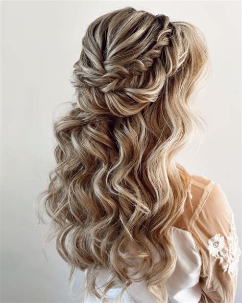 30 Elegant Outdoor Wedding Hairstyles Hairstyle On Point