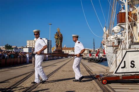 EL JUAN SEBASTIÁN DE ELCANO REGRESA A CÁDIZ Asociación de Militares