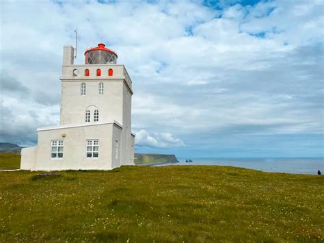 Complete Guide to Dyrholaey Lighthouse: Puffins, Lava Arch, and a Black ...