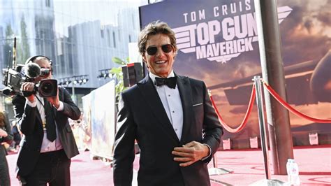 Tom Cruises Top Gun Maverick Soars Past Billion At Worldwide Box